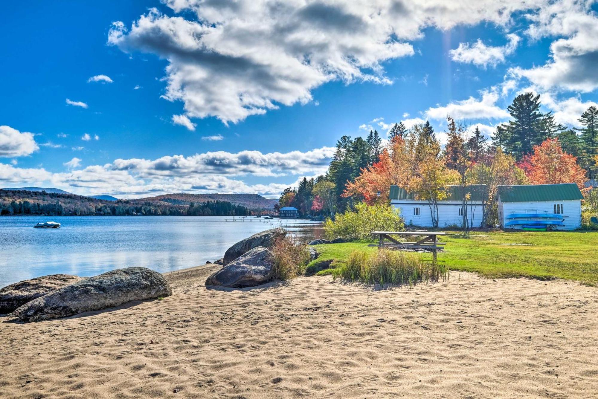Lake Pleasant Cabin On 3 Acres With Kayaks And Beach! מראה חיצוני תמונה